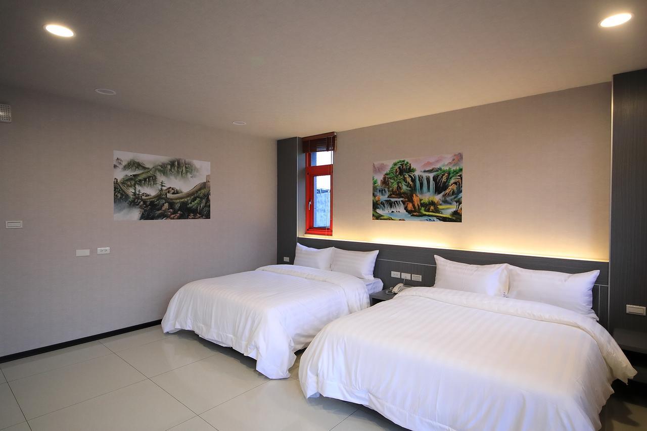 花蓮亮君經典民宿1館加2館民宿-東大門夜市-電梯包棟bright King Homestay Hualien City Exterior foto